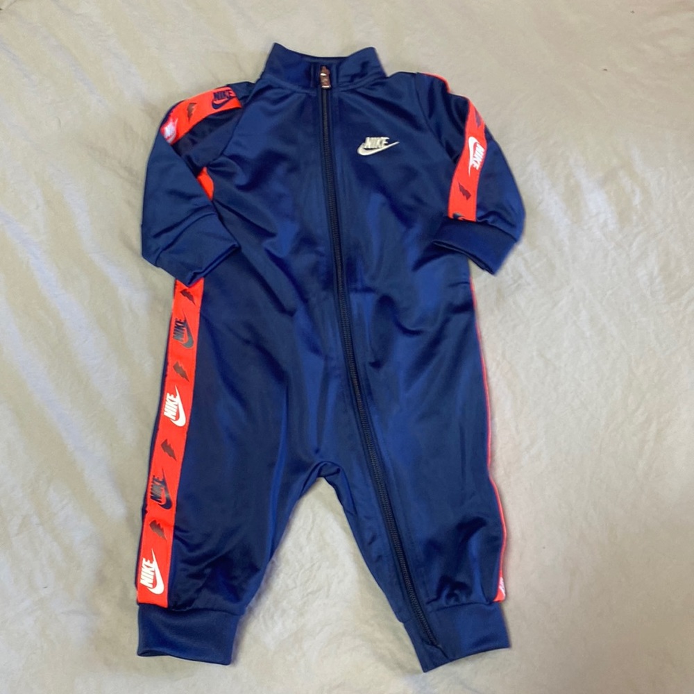 Nike